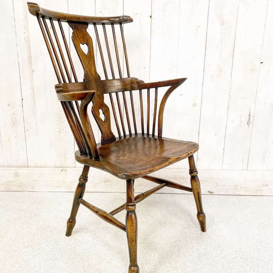 Windsor Comb Back Chair