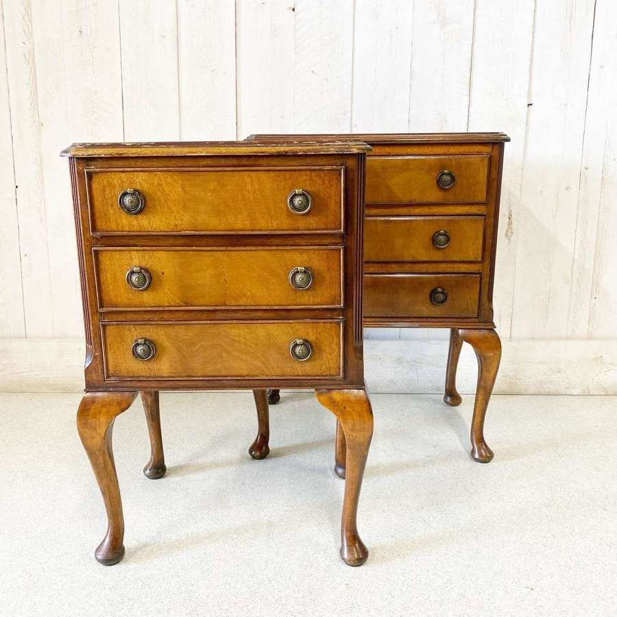 Pair Chest of Drawers of Small Proportion