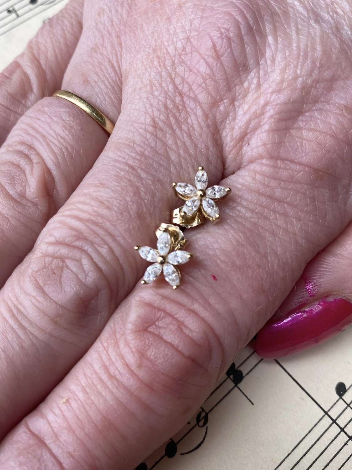 14ct Gold Flower Earrings