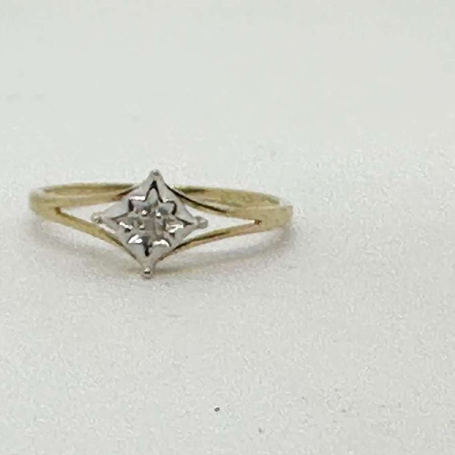 9ct Gold and Diamond Ring UK Size K1/2