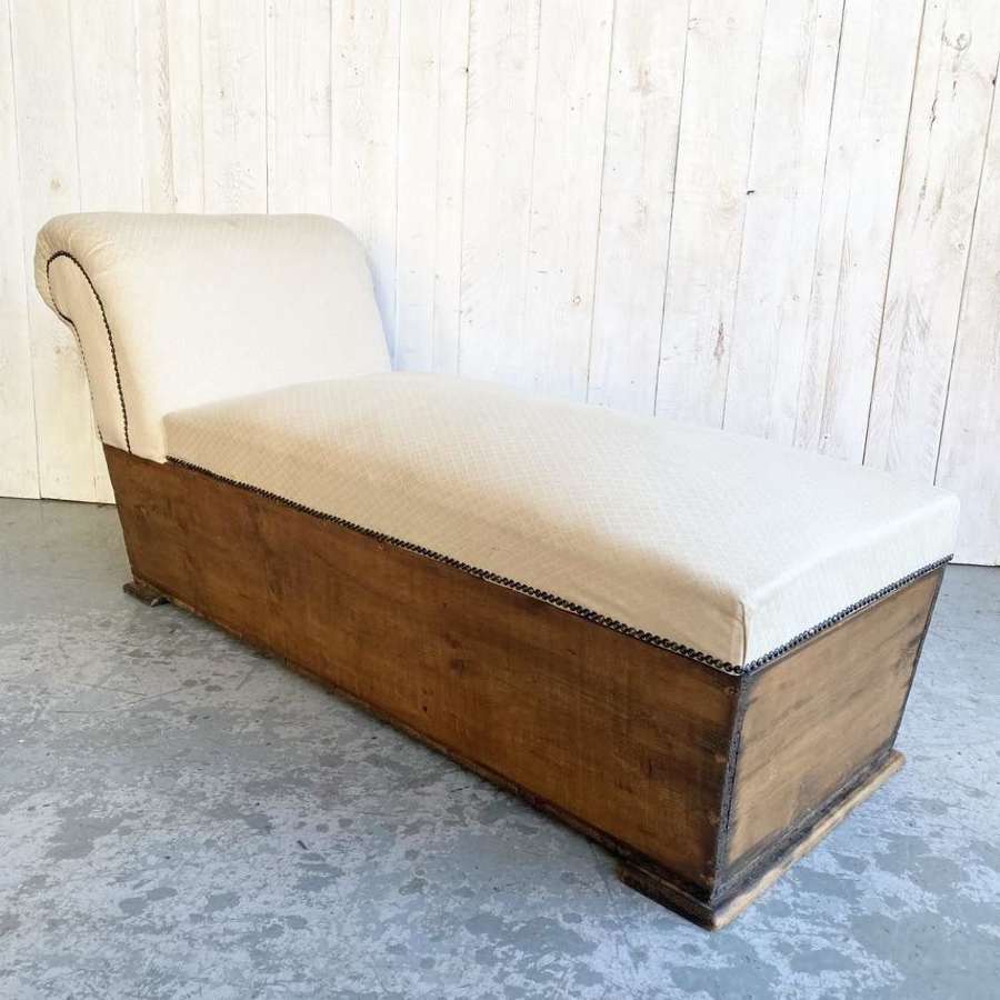 Victorian Day Bed Ottoman